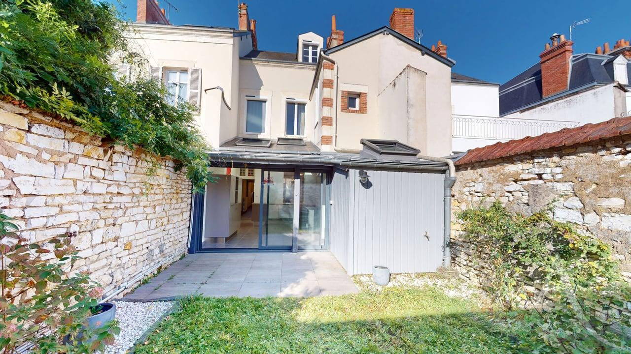 Maison CHATEAUROUX (36000) 7 pièces 172.59 m²