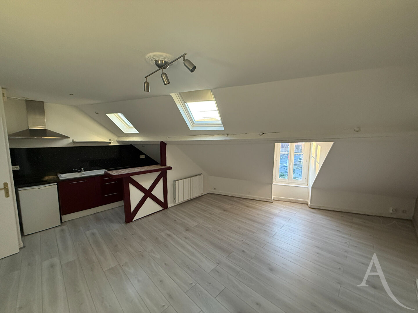 Appartement CHATEAUROUX (36000) 2 pi&egrave;ces 32.60 m&sup2;