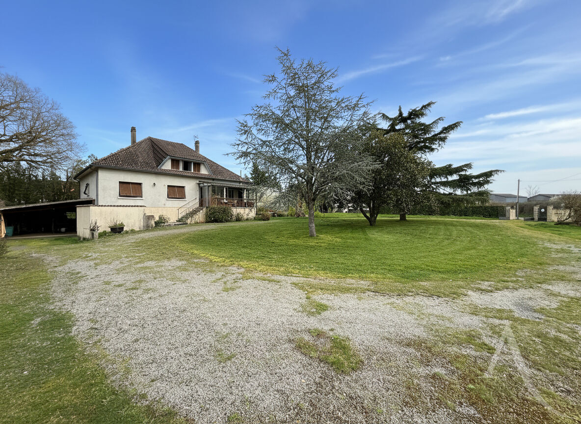 Maison TENDU (36200) 8 pi&egrave;ces 187.56 m&sup2;