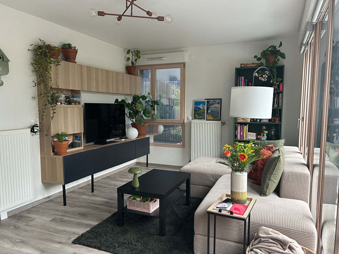 à 13 km de Noisy-le-Roi 1 650 € / mois cc Appartement 3 pièces , 2 chambres 64.38 m² Avec terrasse Voir le bien