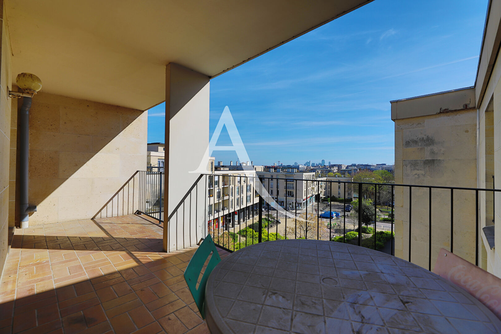 Appartement CHATOU (78400) 4 pi&egrave;ces 100.00 m&sup2;