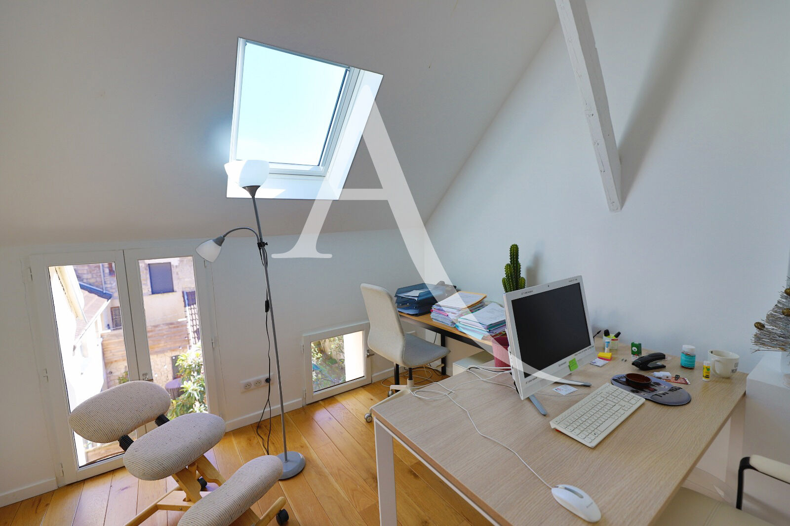 Bureaux MONTESSON (78360) 11.00 m&sup2;