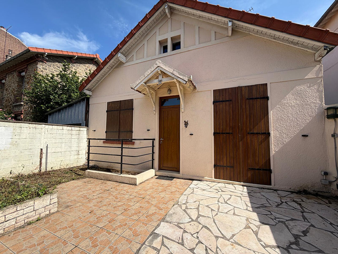 Nanterre (92) 1 620 € / mois cc Maison 3 pièces , 2 chambres 59.47 m² Avec jardin Voir le bien