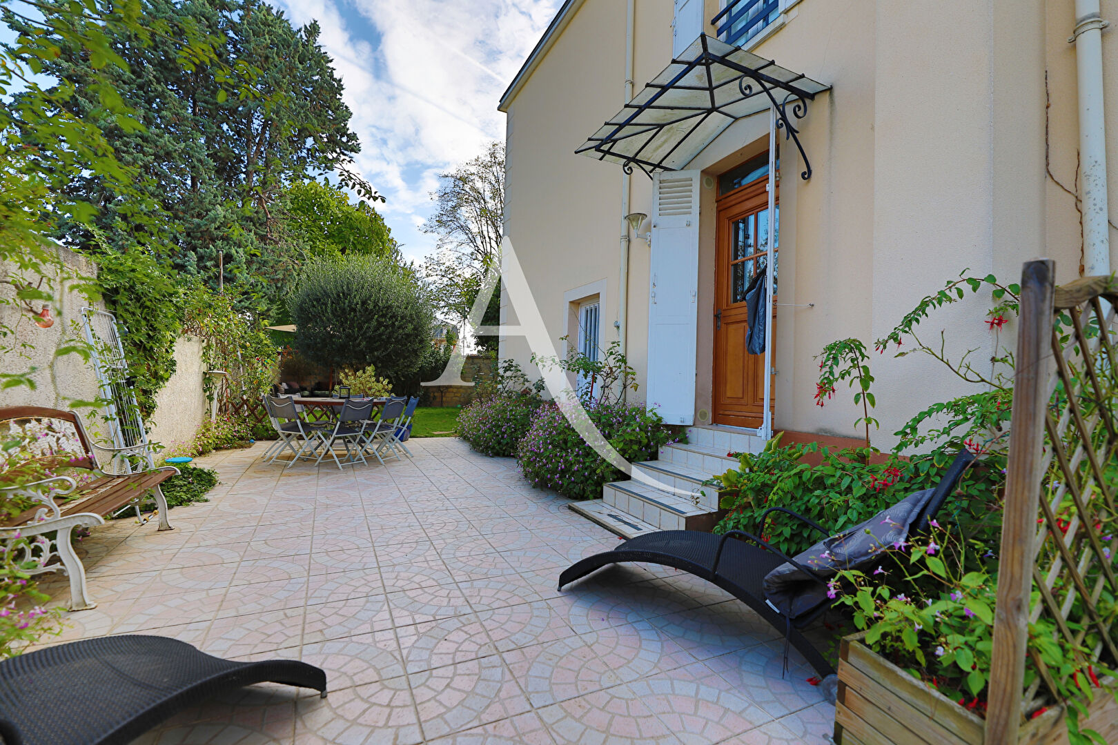 Maison MONTESSON (78360) 7 pi&egrave;ces 140.00 m&sup2;