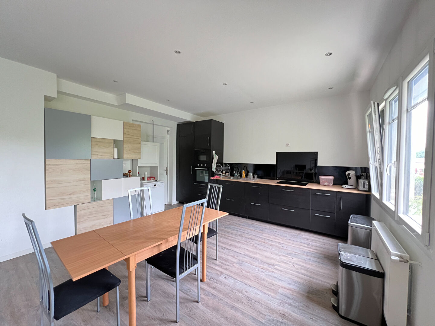 Maison LE BLANC MESNIL (93150) 7 pièces 182.92 m²