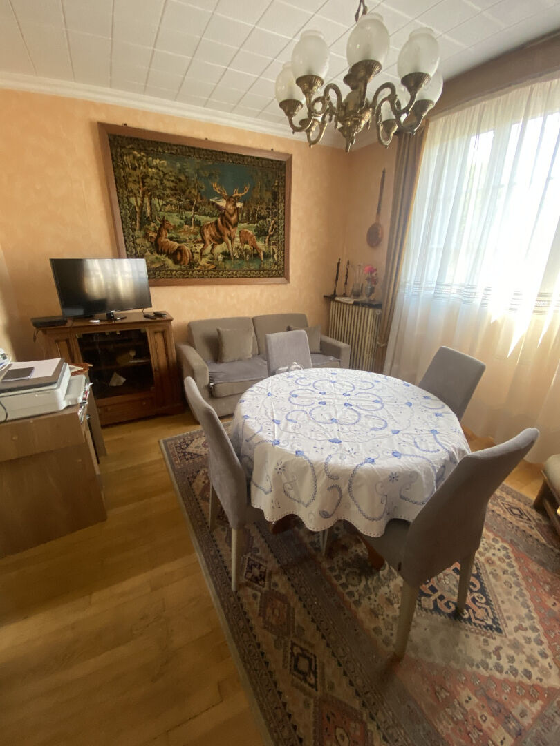 à 9 km de Gonesse 386 650 € Maison 6 pièces , 3 chambres 158.00 m² Avec jardin, garage/box Voir le bien