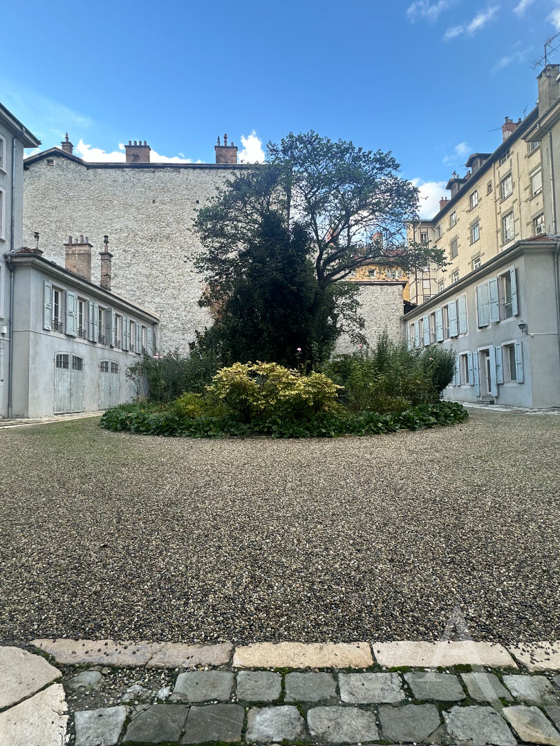 Appartement GRENOBLE (38000) 6 pi&egrave;ces 189.10 m&sup2;