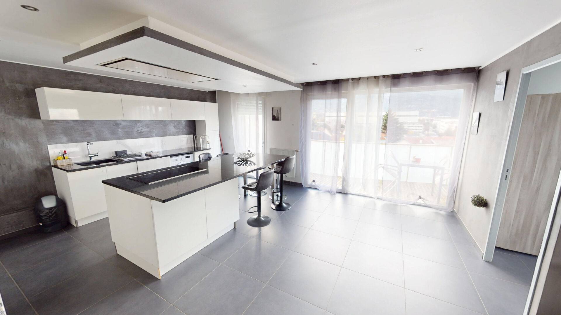 Appartement GRENOBLE (38100) 4 pièces 83.00 m²