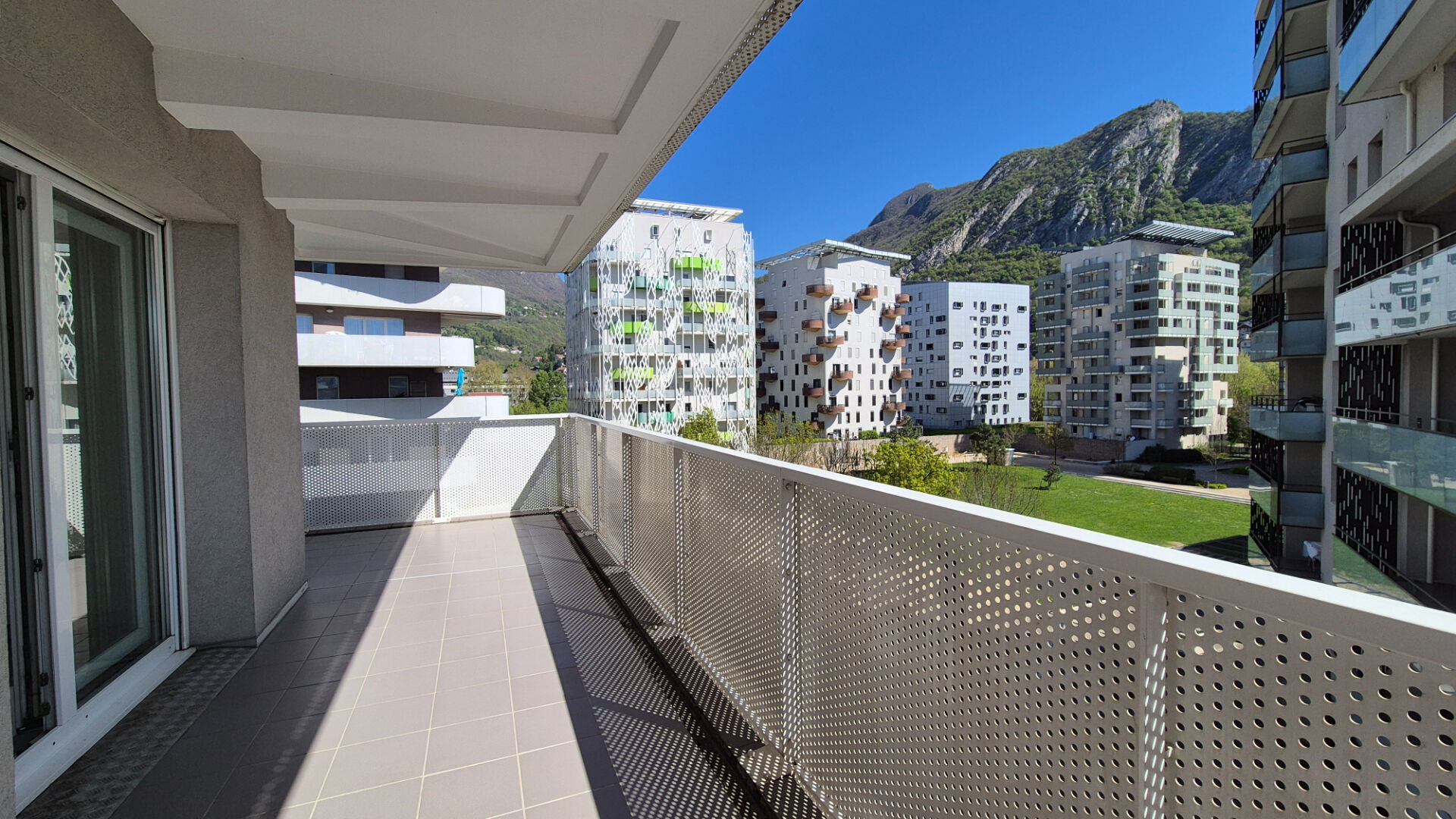 Appartement GRENOBLE (38000) 2 pièces 43.81 m²