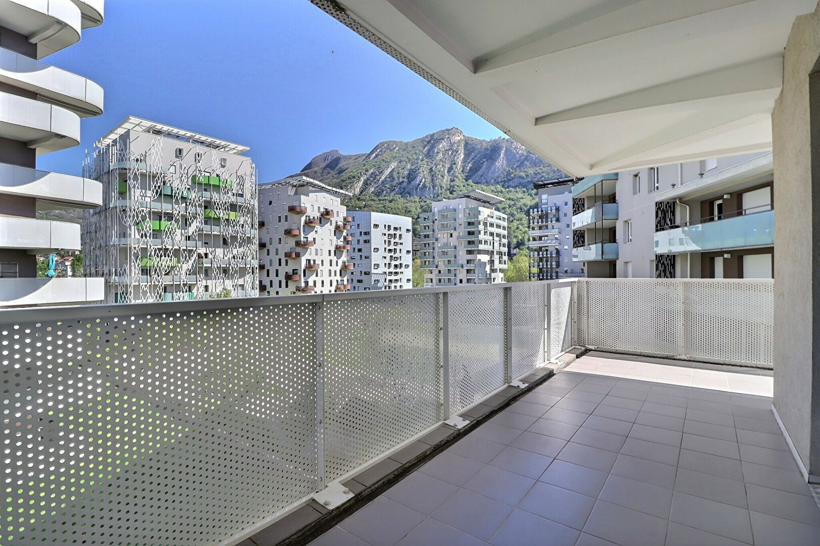 Appartement GRENOBLE (38000) 2 pièces 43.81 m²