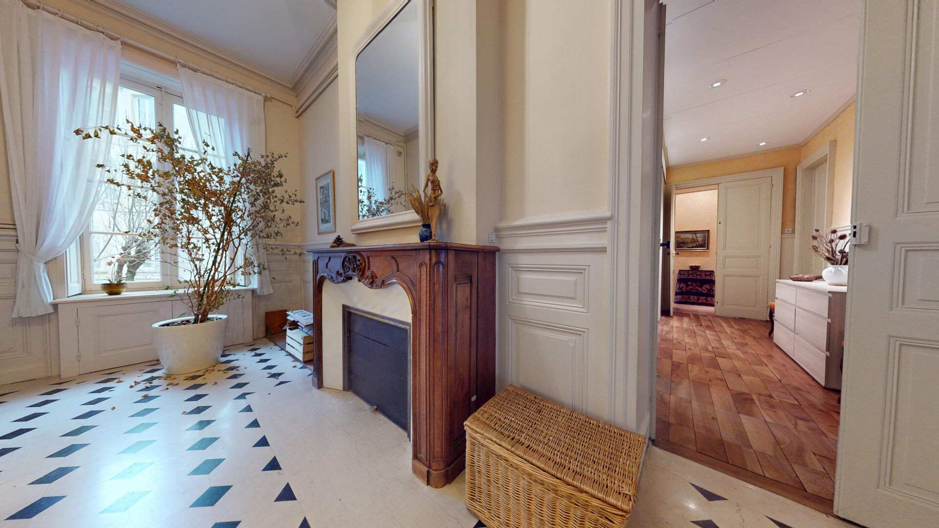 Appartement GRENOBLE (38000) 7 pièces 223.48 m²