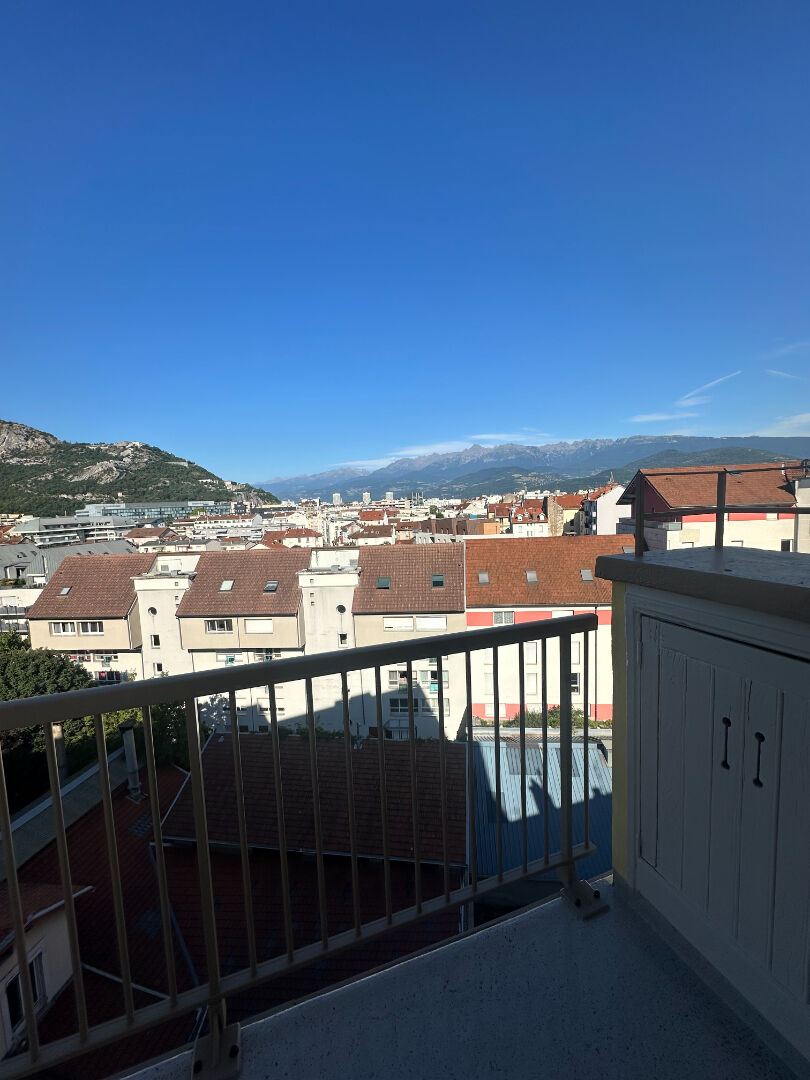 Appartement GRENOBLE (38000) 2 pièces 47.27 m²