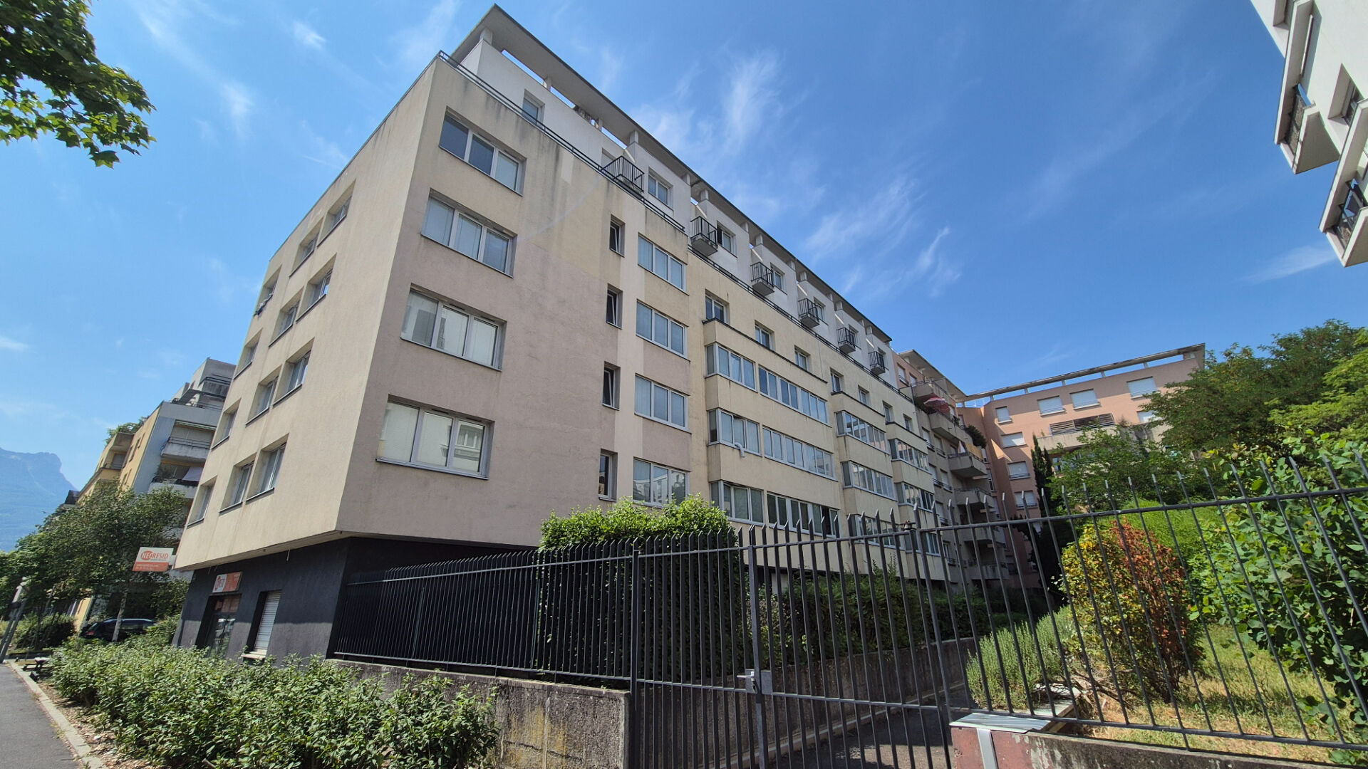 Appartement GRENOBLE (38100) 1 pièce 19.70 m²