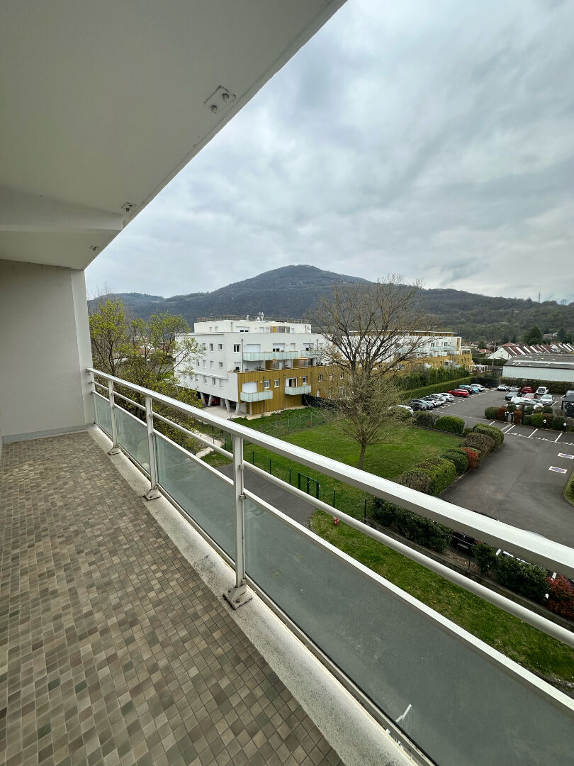Appartement EYBENS (38320) 4 pièces 82.00 m²