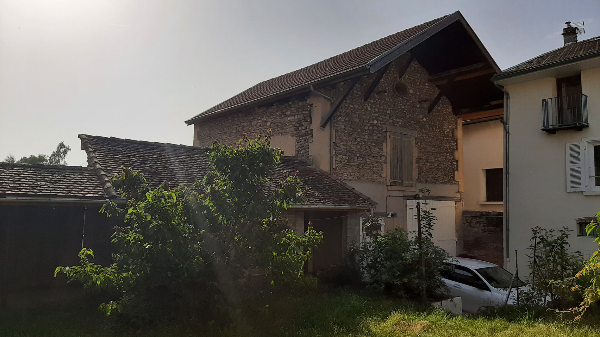 Maison RIVES (38140) 2 pièces 100.00 m²