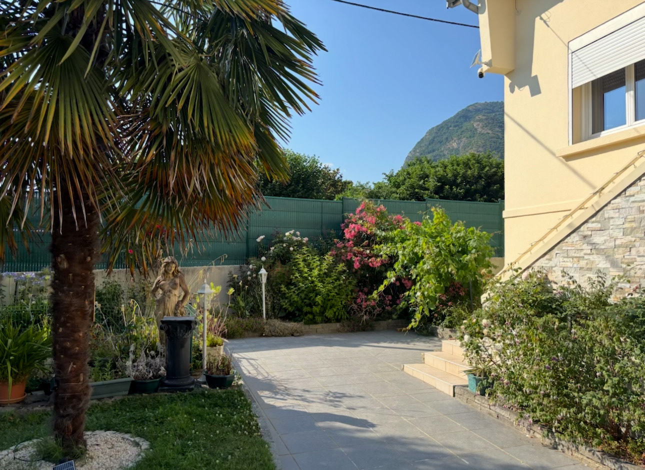 Maison SAINT EGREVE (38120) 6 pi&egrave;ces 133.00 m&sup2;