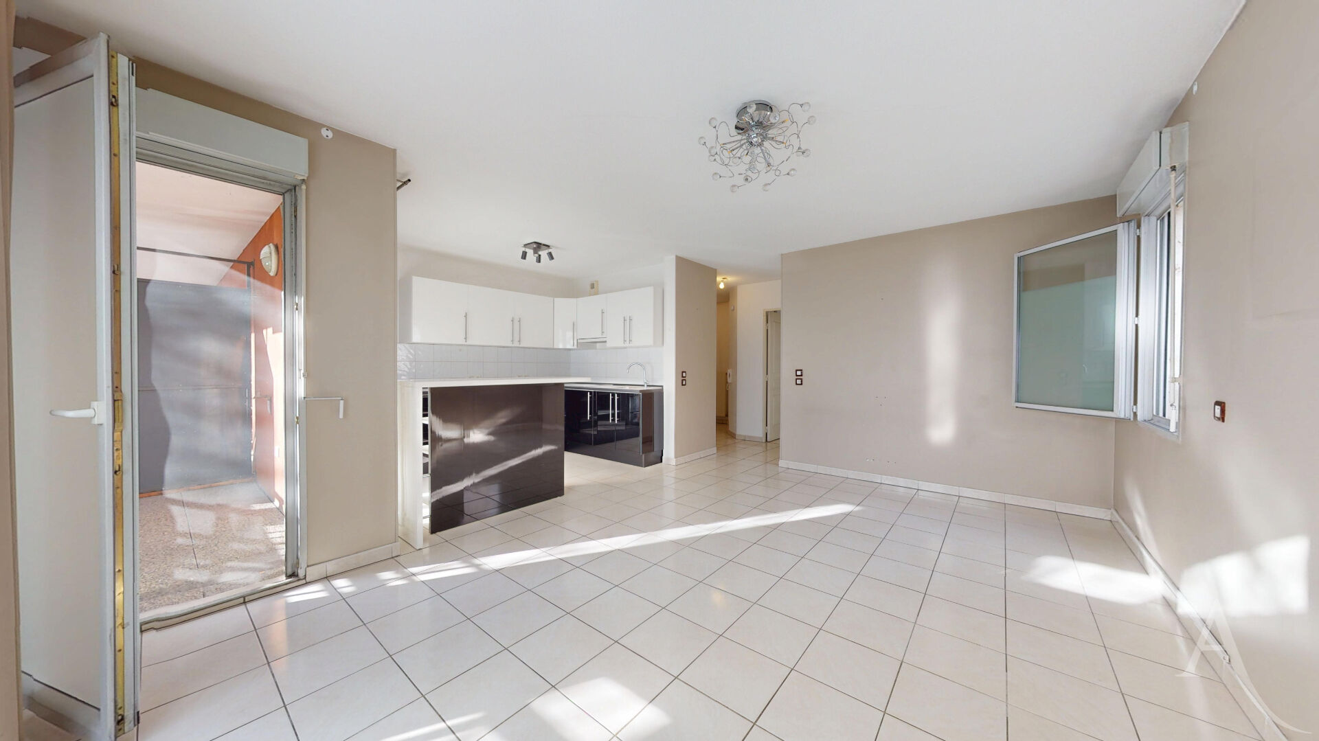 Appartement GRENOBLE (38100) 2 pi&egrave;ces 50.00 m&sup2;