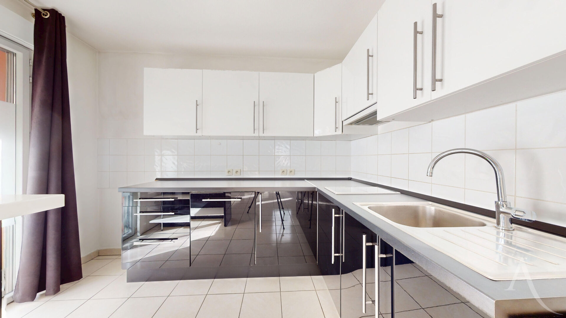 Appartement GRENOBLE (38100) 2 pi&egrave;ces 50.00 m&sup2;