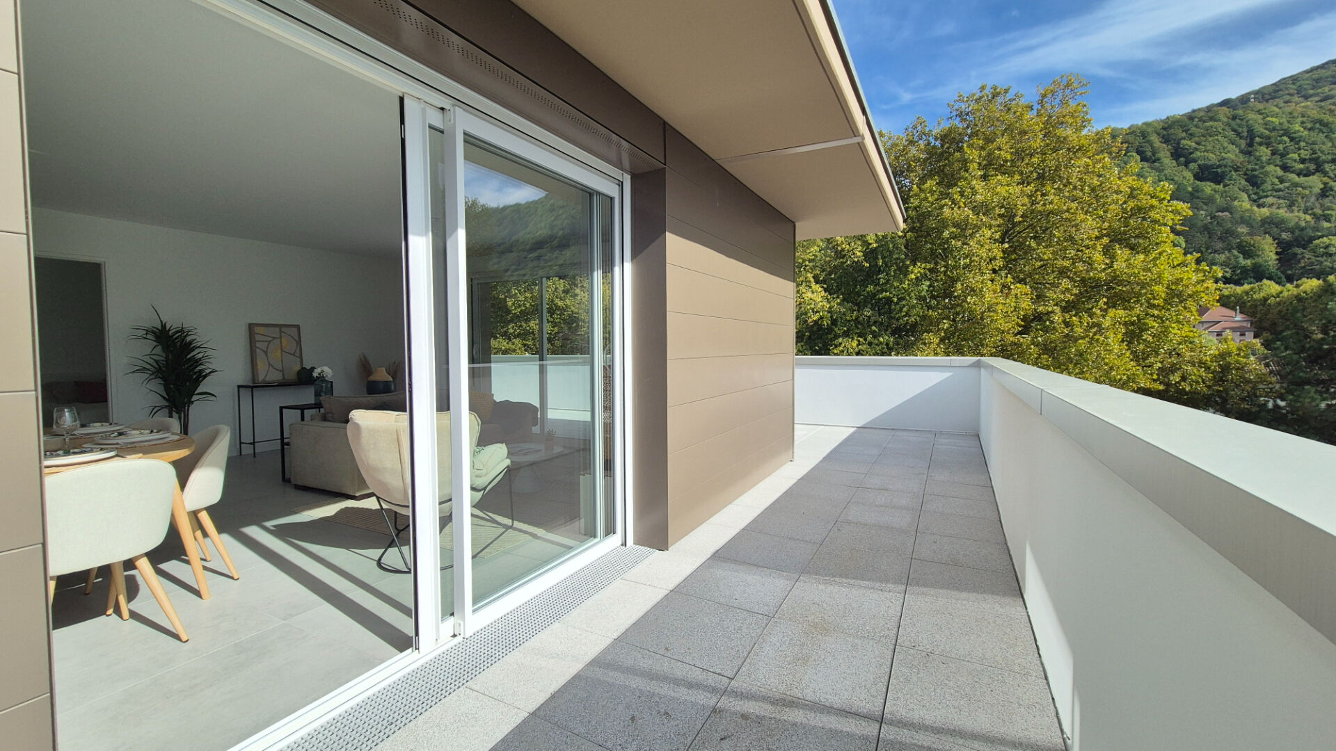 Appartement SAINT MARTIN D HERES (38400) 5 pi&egrave;ces 108.00 m&sup2;