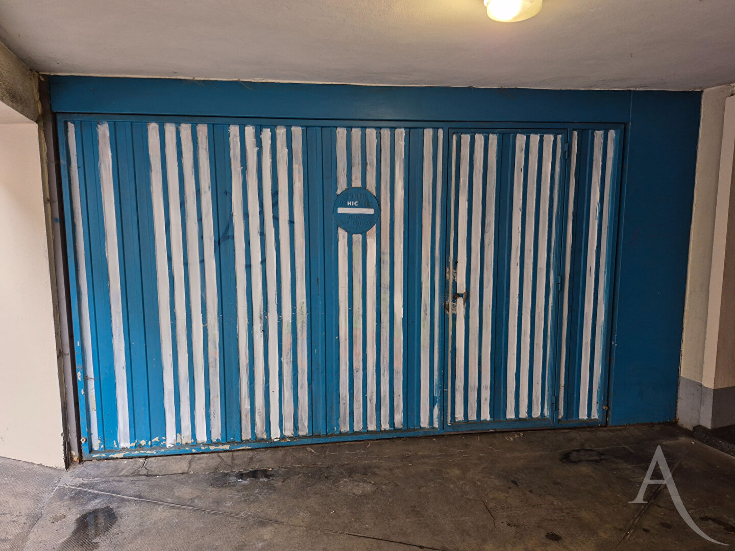 Parking / box GRENOBLE (38000) 30.00 m²