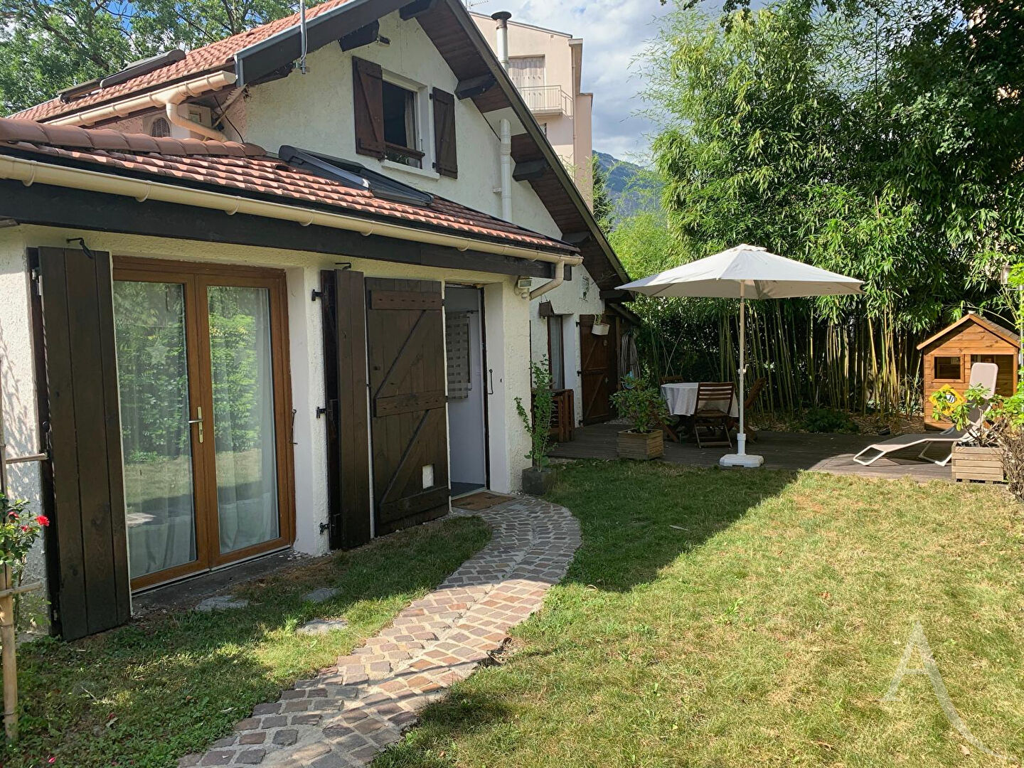 Maison LA TRONCHE (38700) 3 pièces 67.00 m²