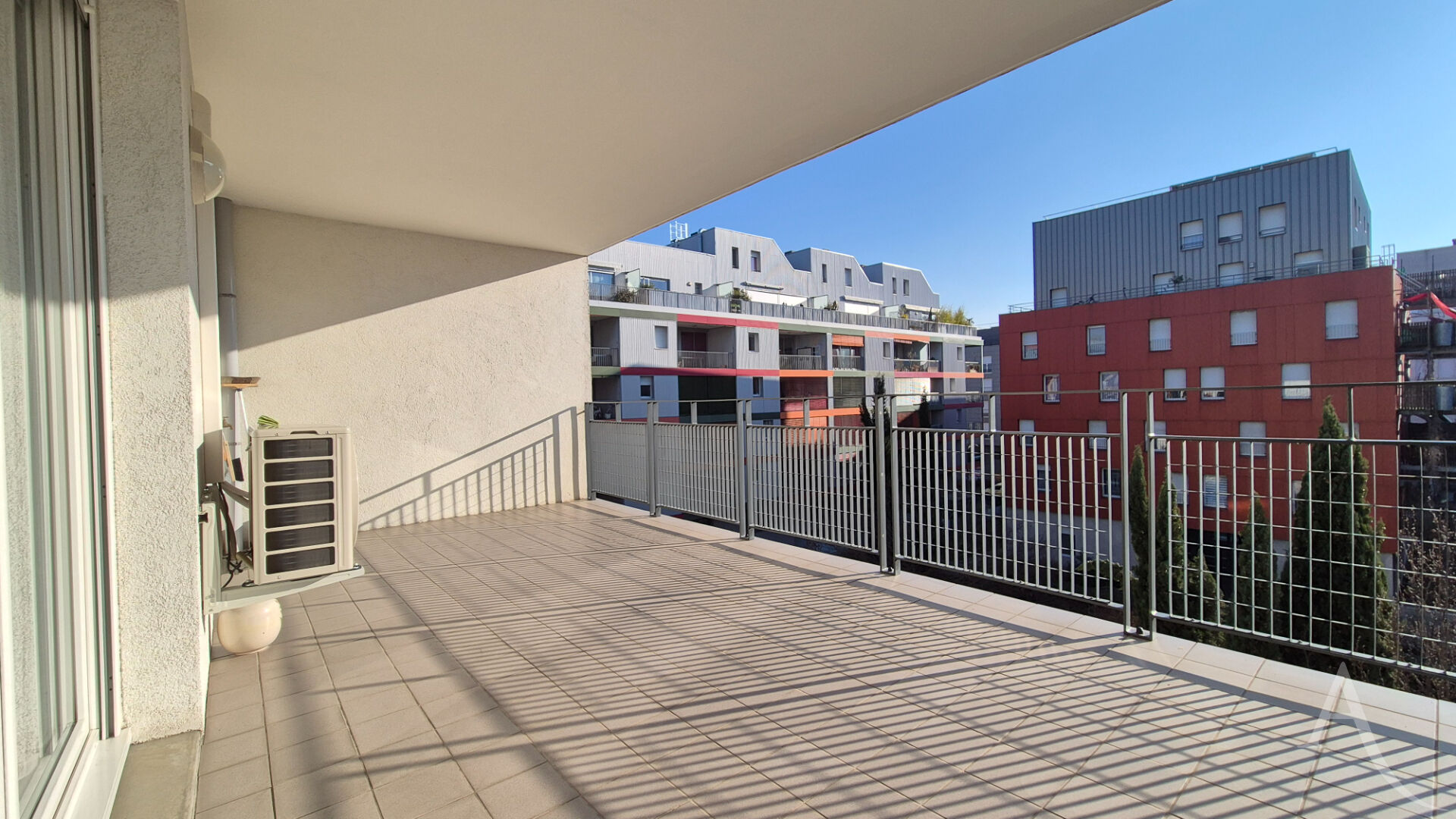 Appartement GRENOBLE (38100) 3 pi&egrave;ces 68.00 m&sup2;