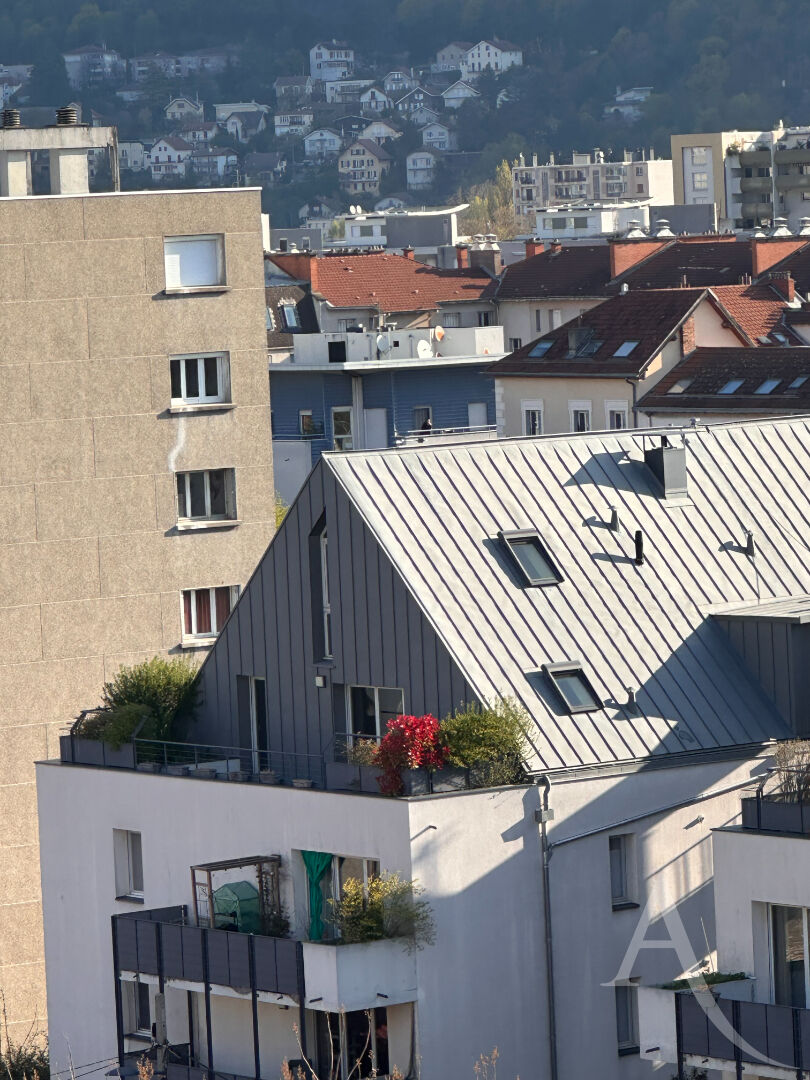 Appartement Grenoble (38000) 3 pi&egrave;ces 82.10 m&sup2;