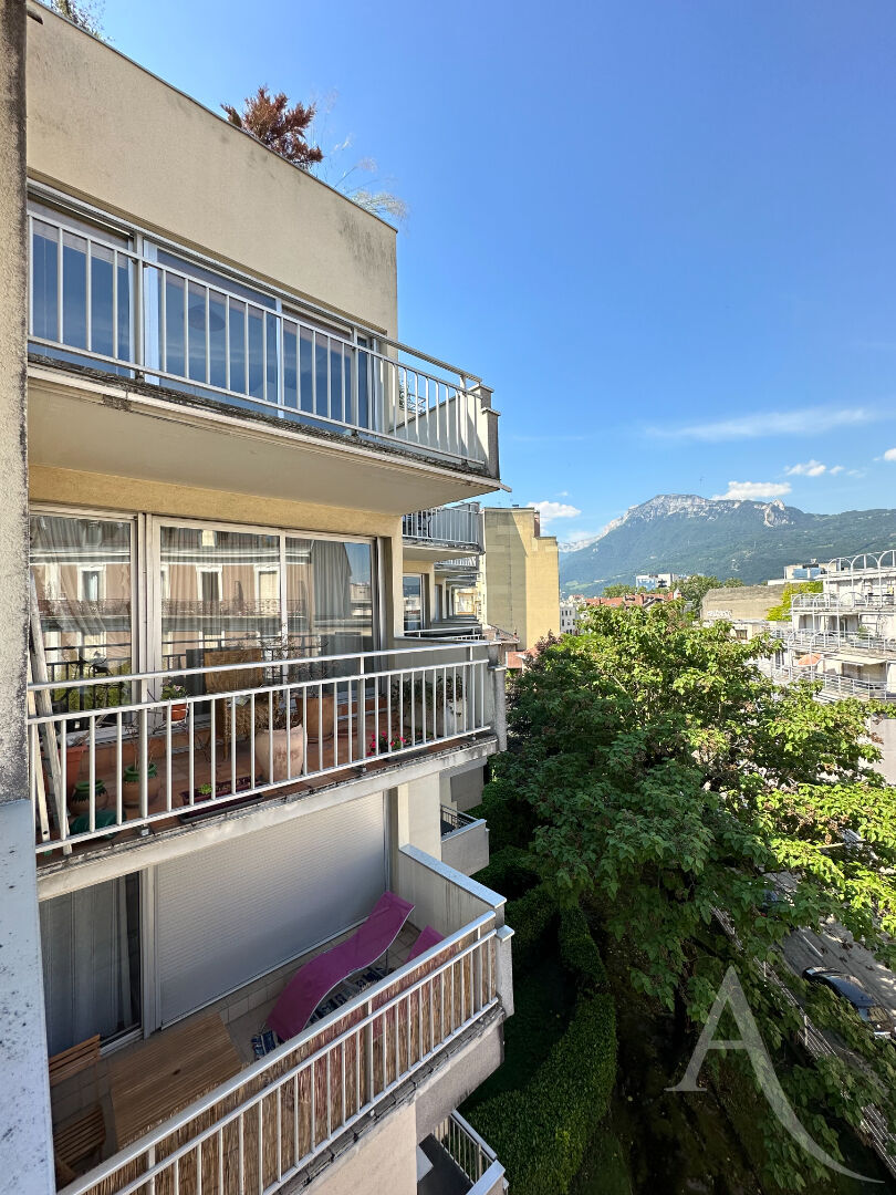 Appartement GRENOBLE (38000) 2 pi&egrave;ces 65.00 m&sup2;