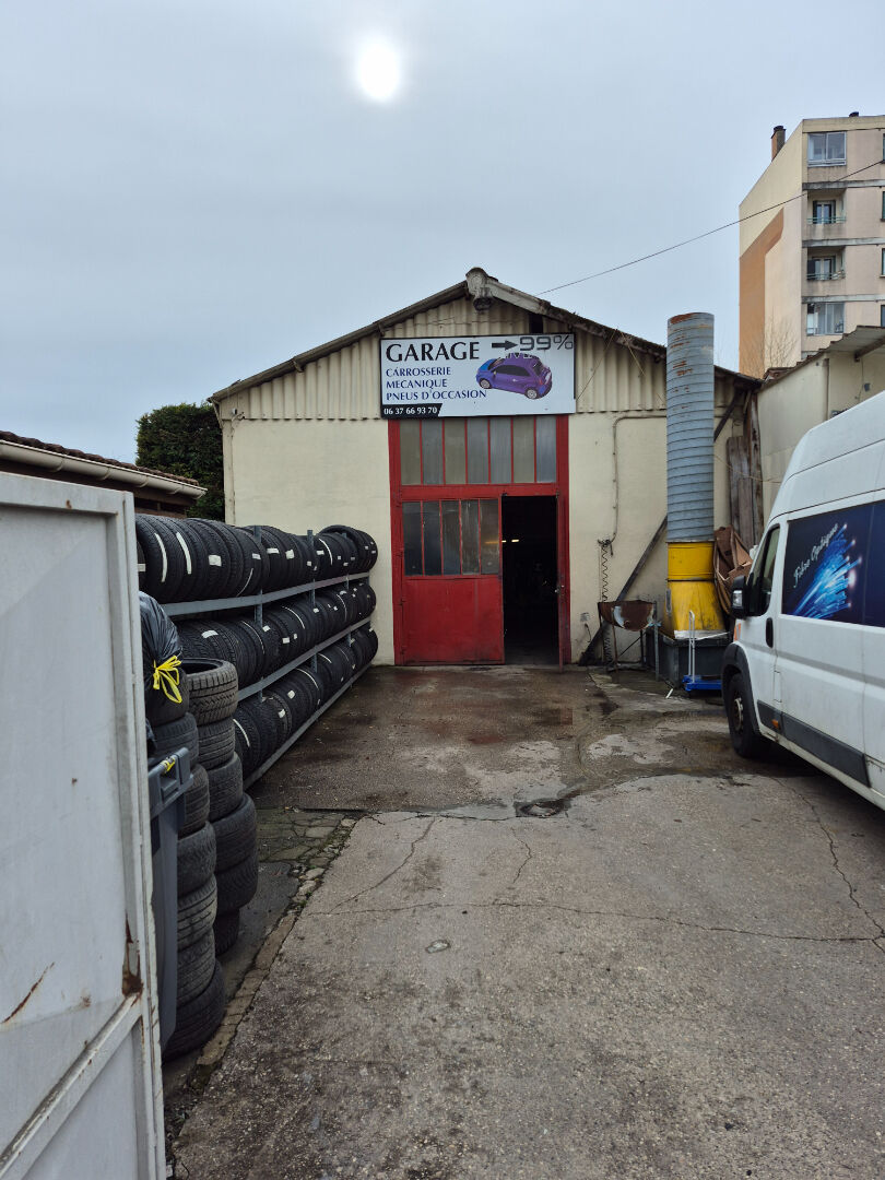 Local d'activit&eacute; GRENOBLE (38100) 280.00 m&sup2;