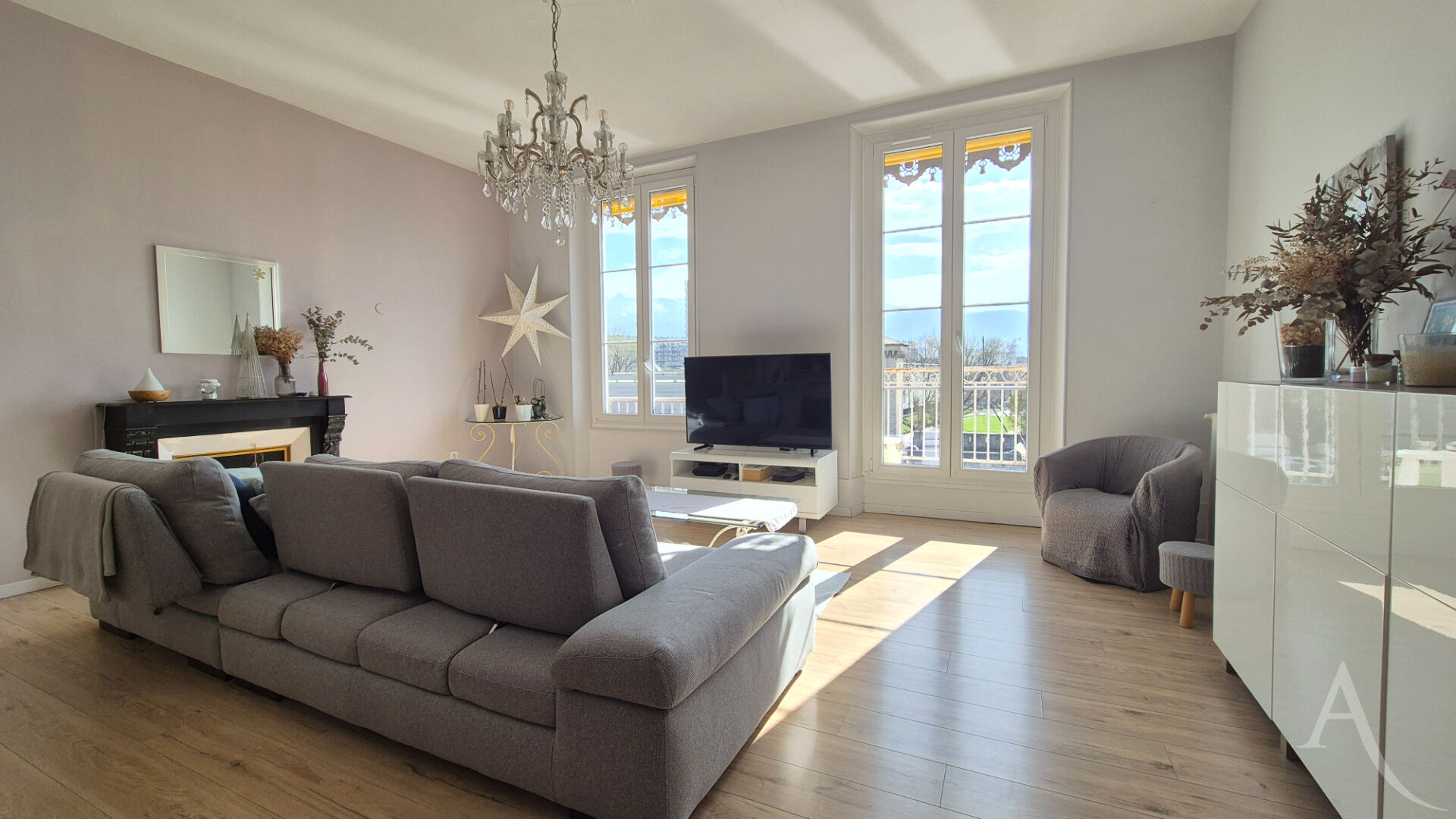 Appartement GRENOBLE (38000) 4 pi&egrave;ces 118.57 m&sup2;