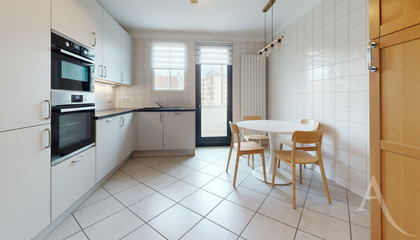 Appartement GRENOBLE (38100) 3 pi&egrave;ces 67.30 m&sup2;