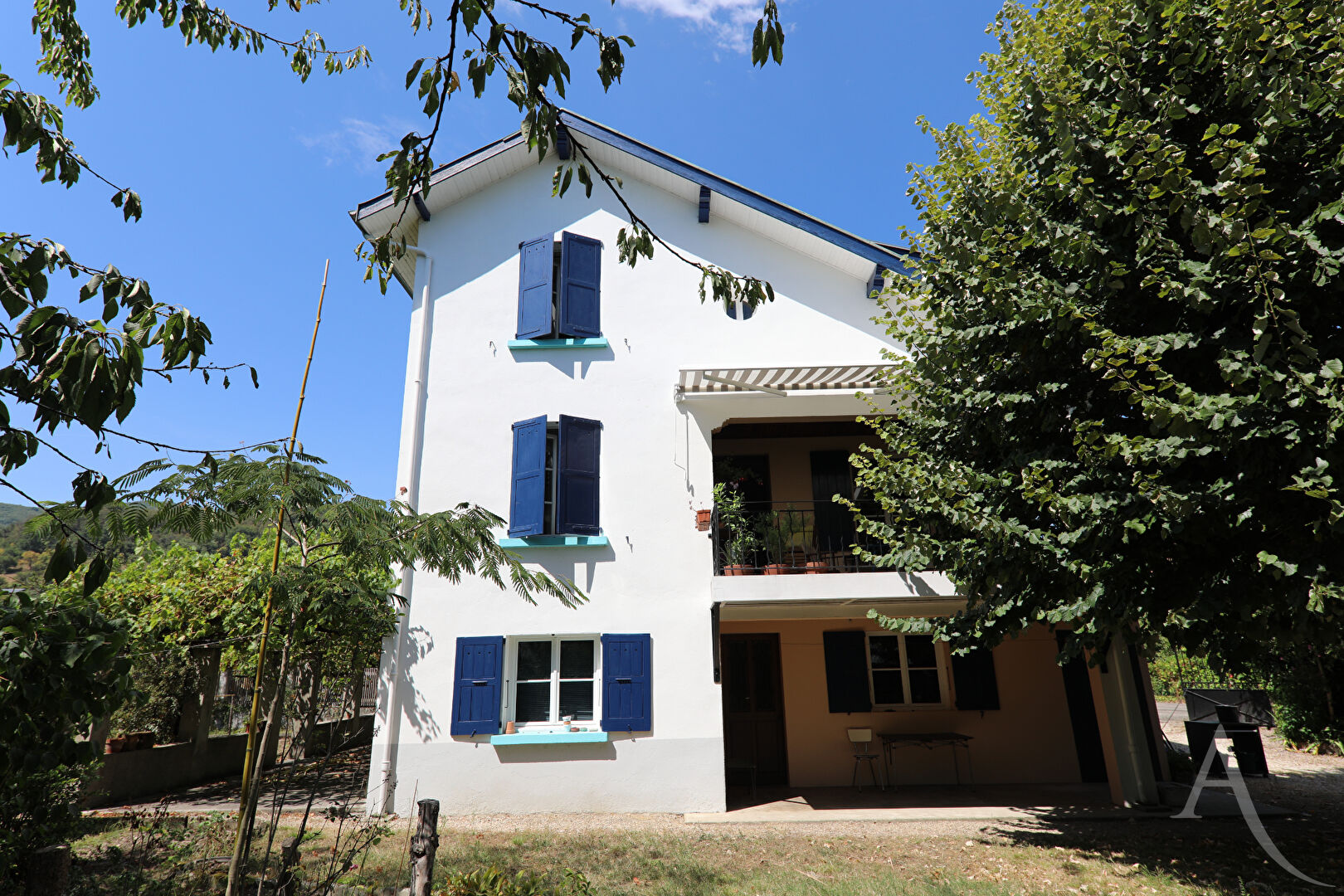 Maison TULLINS (38210) 7 pi&egrave;ces 170.00 m&sup2;