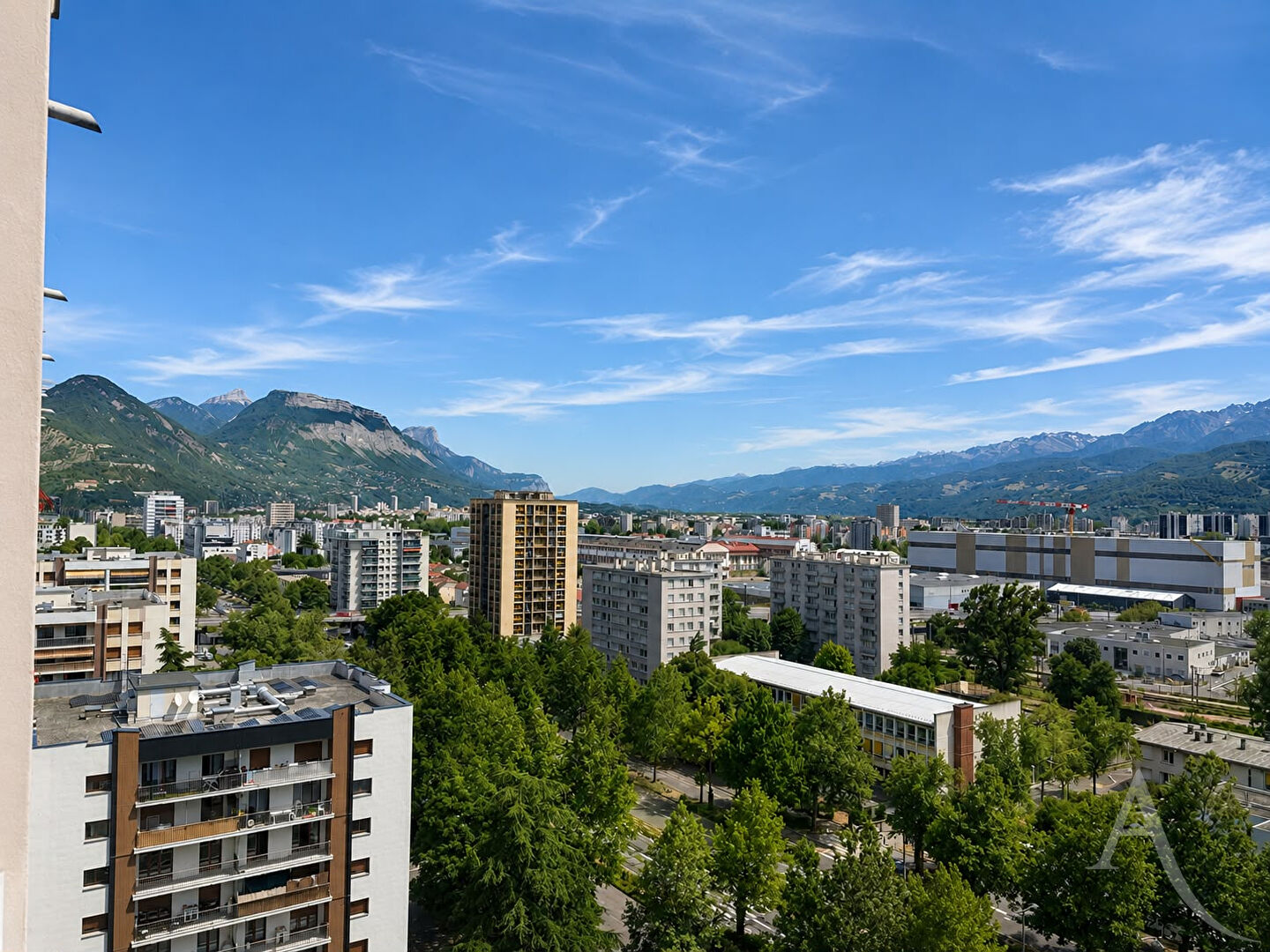 Appartement GRENOBLE (38000) 5 pi&egrave;ces 92.00 m&sup2;