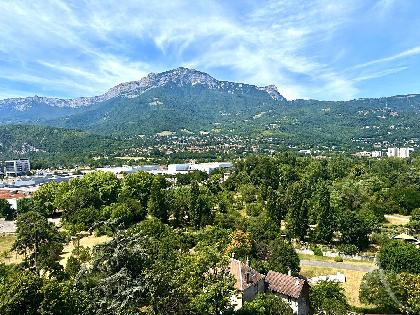 Appartement GRENOBLE (38000) 5 pi&egrave;ces 92.00 m&sup2;