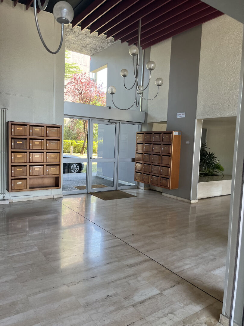 Appartement GRENOBLE (38100) 4 pi&egrave;ces 88.00 m&sup2;