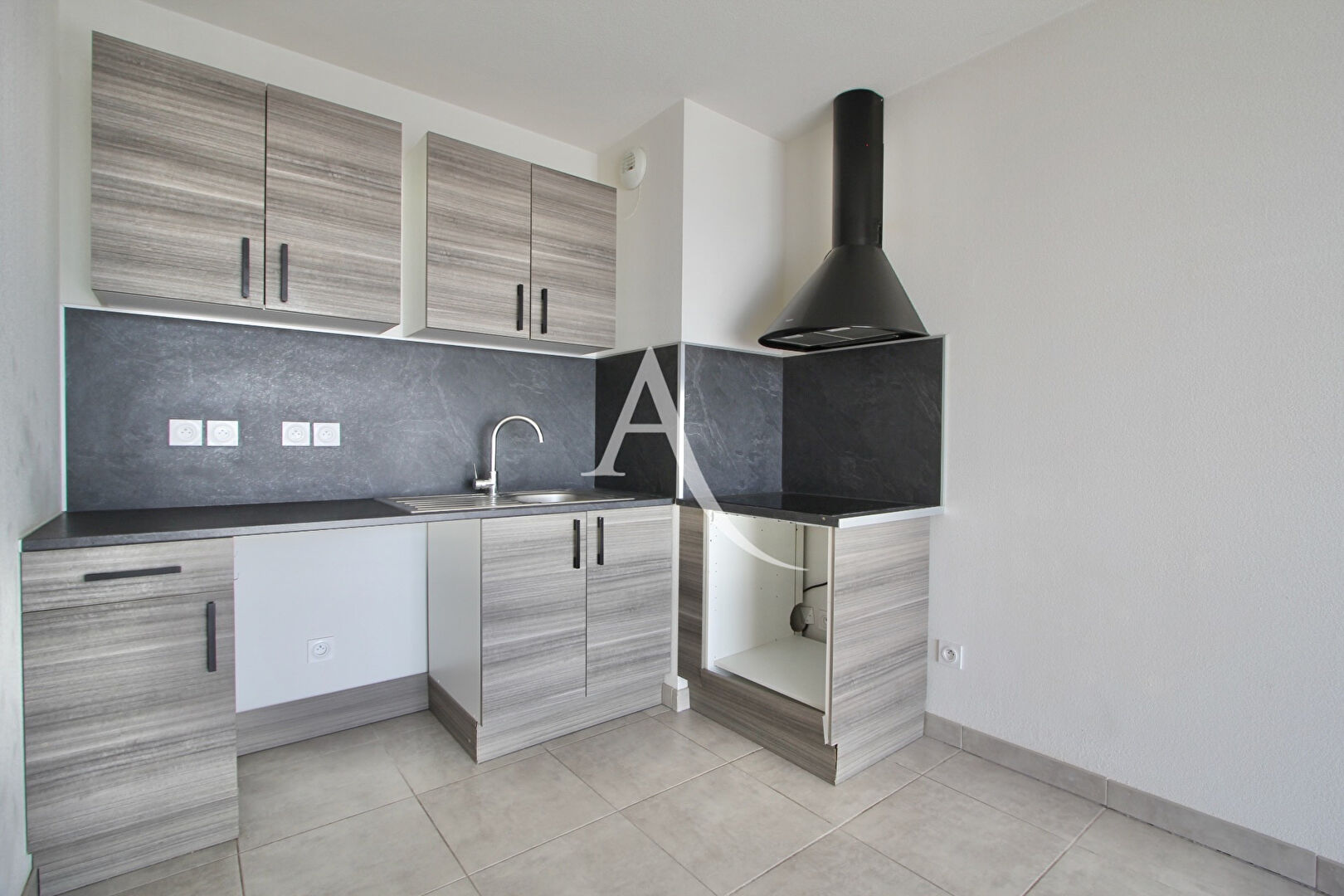 Appartement PIGNAN (34570) 2 pi&egrave;ces 41.00 m&sup2;