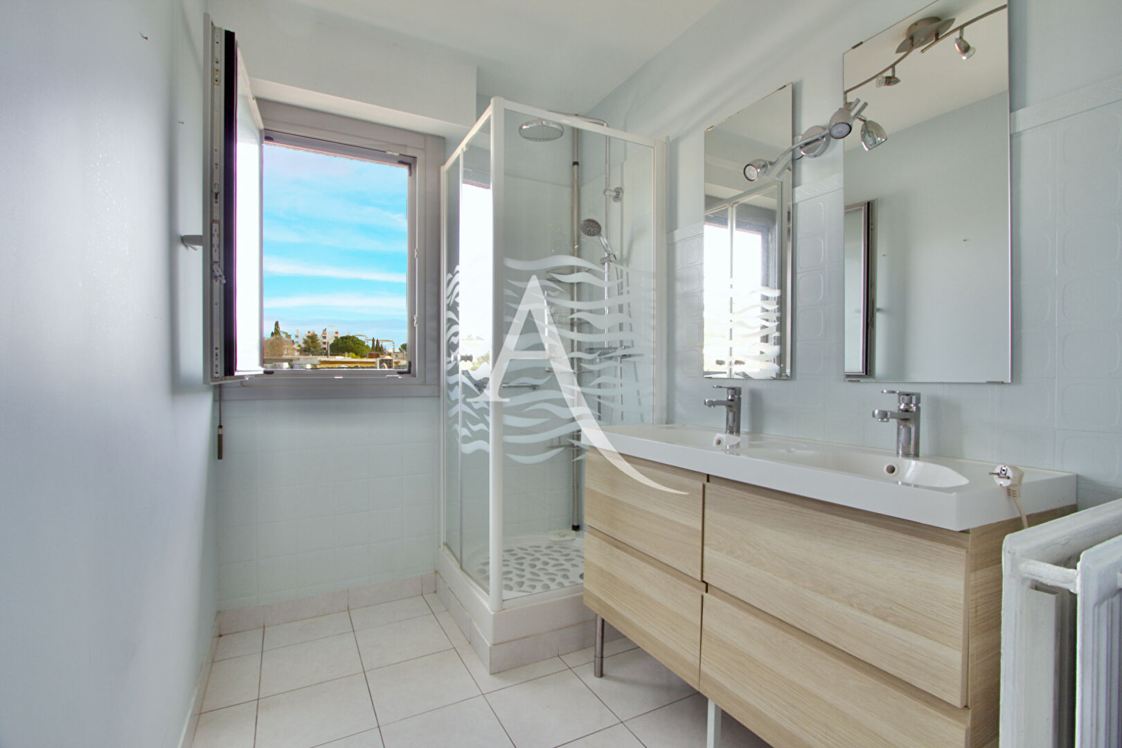 Appartement MONTPELLIER (34070) 4 pi&egrave;ces 92.00 m&sup2;