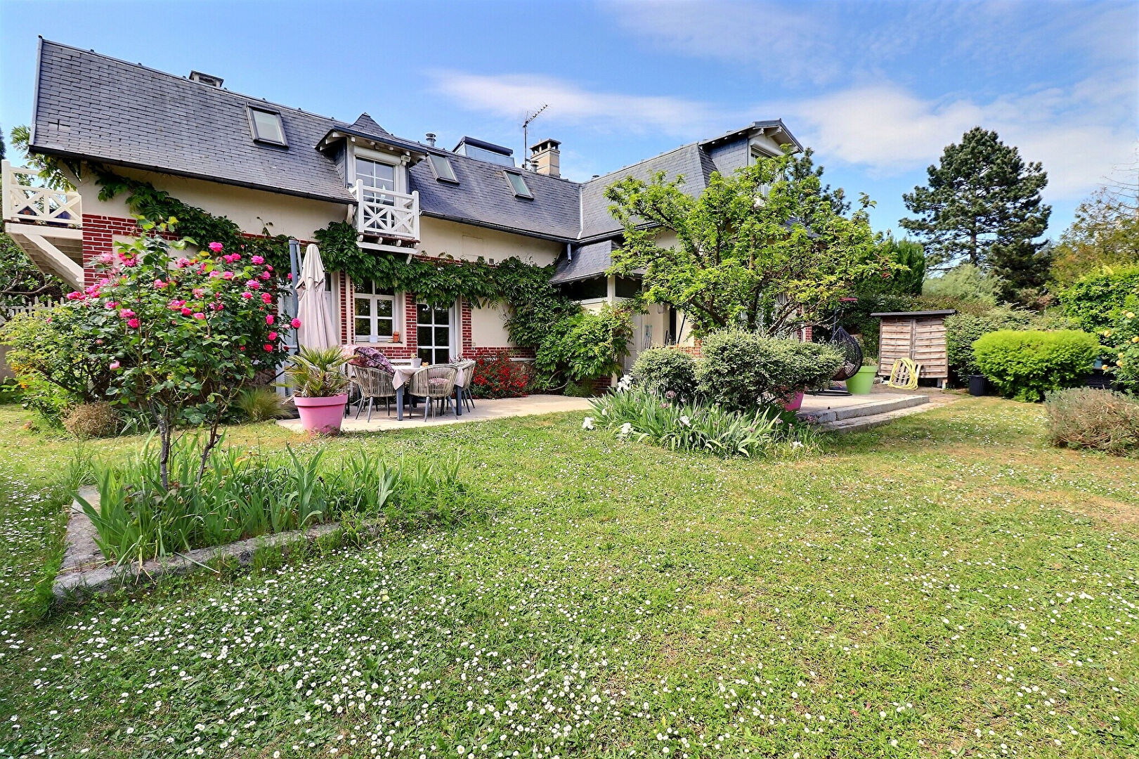 Maison LE MESNIL LE ROI (78600) 8 pi&egrave;ces 170.00 m&sup2;