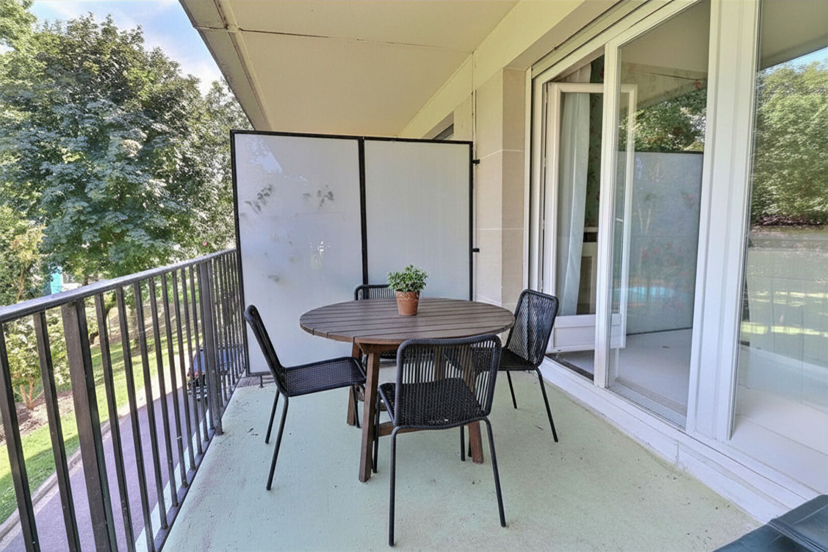 Maisons-Laffitte (78) 599 000 € Appartement 5 pièces , 2 chambres 106.90 m² Avec balconterrasse Voir le bien