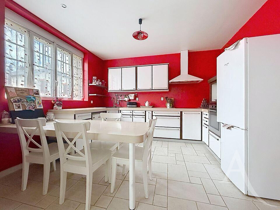 Maison MANTES LA VILLE (78711) 7 pi&egrave;ces 140.00 m&sup2;