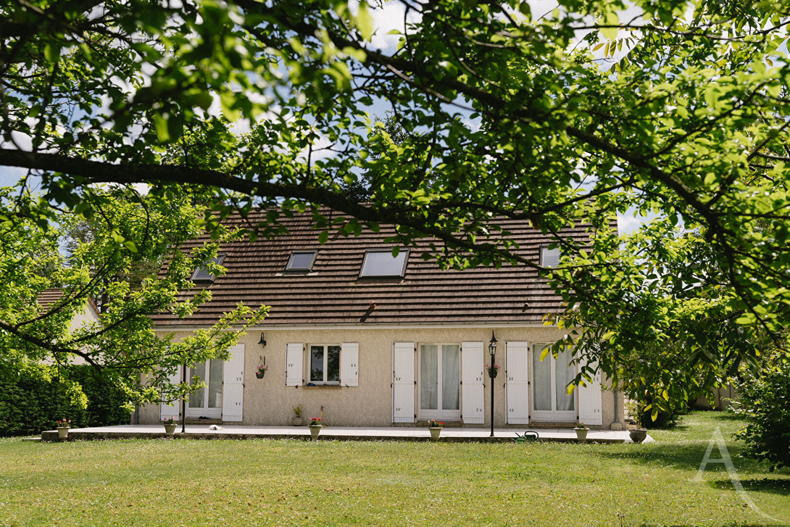 Maison PERDREAUVILLE (78200) 9 pi&egrave;ces 180.00 m&sup2;