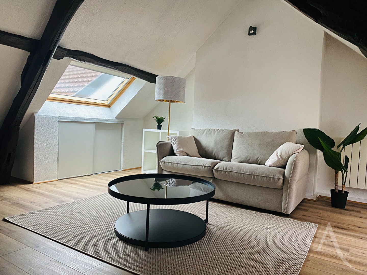 Appartement MANTES LA JOLIE (78200) 1 pièce 20.20 m²