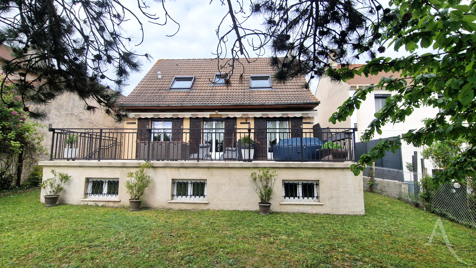 Maison LIMAY (78520) 5 pi&egrave;ces 138.00 m&sup2;
