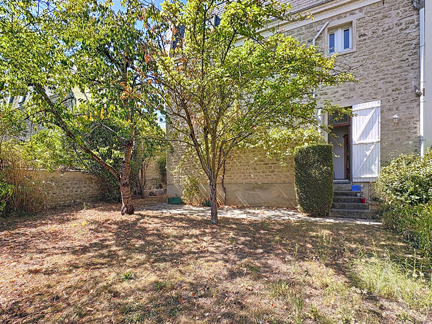 Maison MANTES LA JOLIE (78200) 10 pièces 158.00 m²