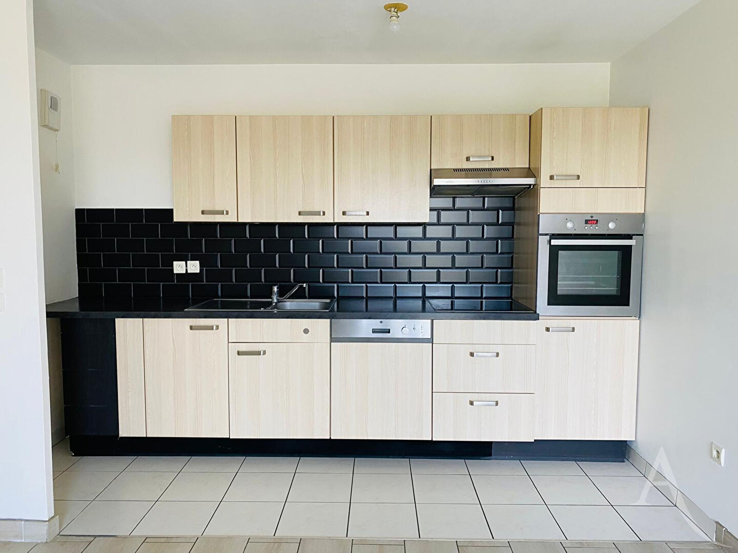 Appartement MANTES LA JOLIE (78200) 3 pièces 55.79 m²