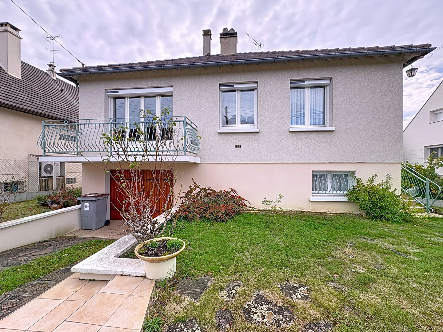 Maison EPONE (78680) 5 pièces 90.00 m²
