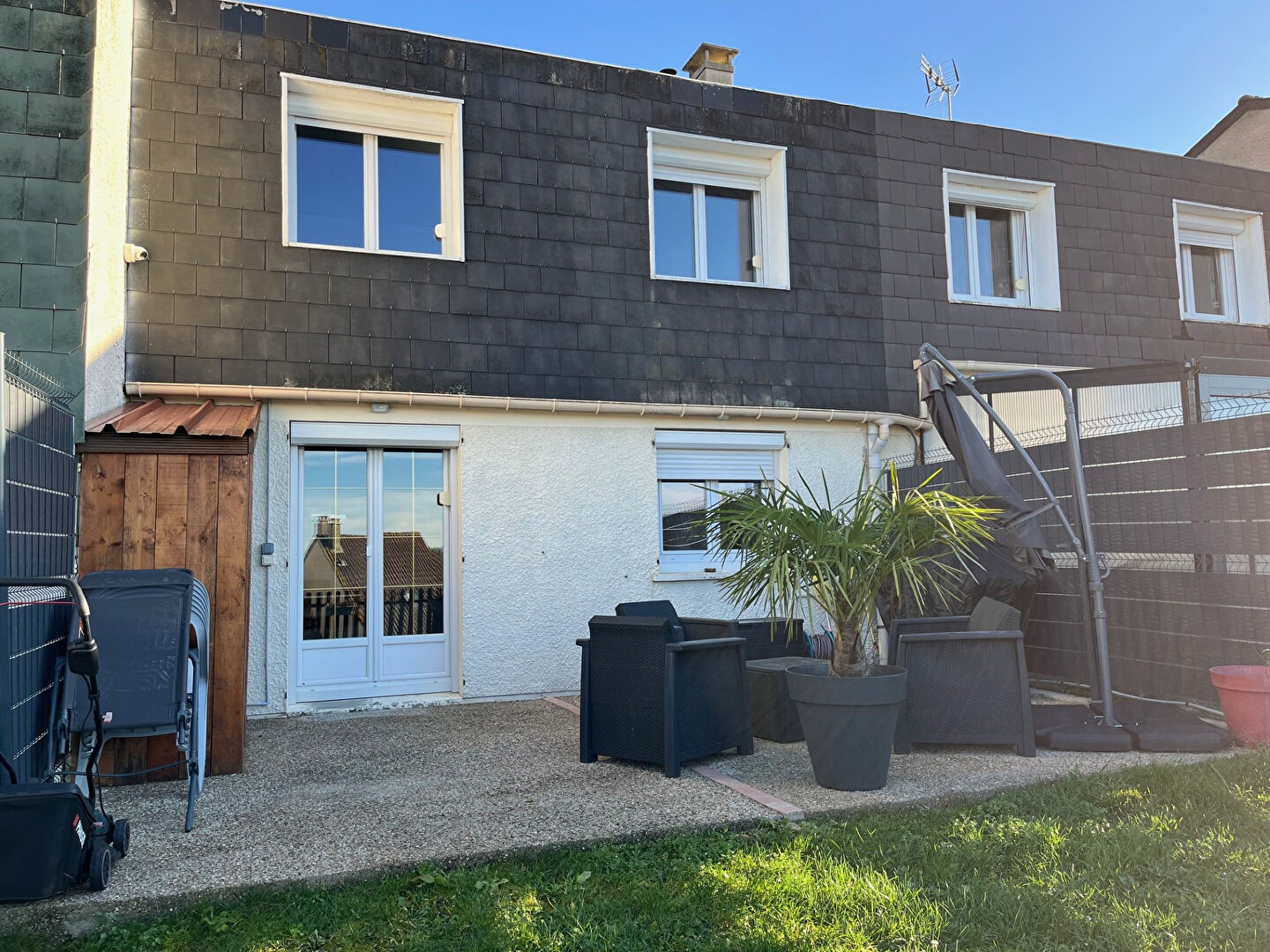 Maison MANTES LA VILLE (78711) 5 pi&egrave;ces 92.00 m&sup2;