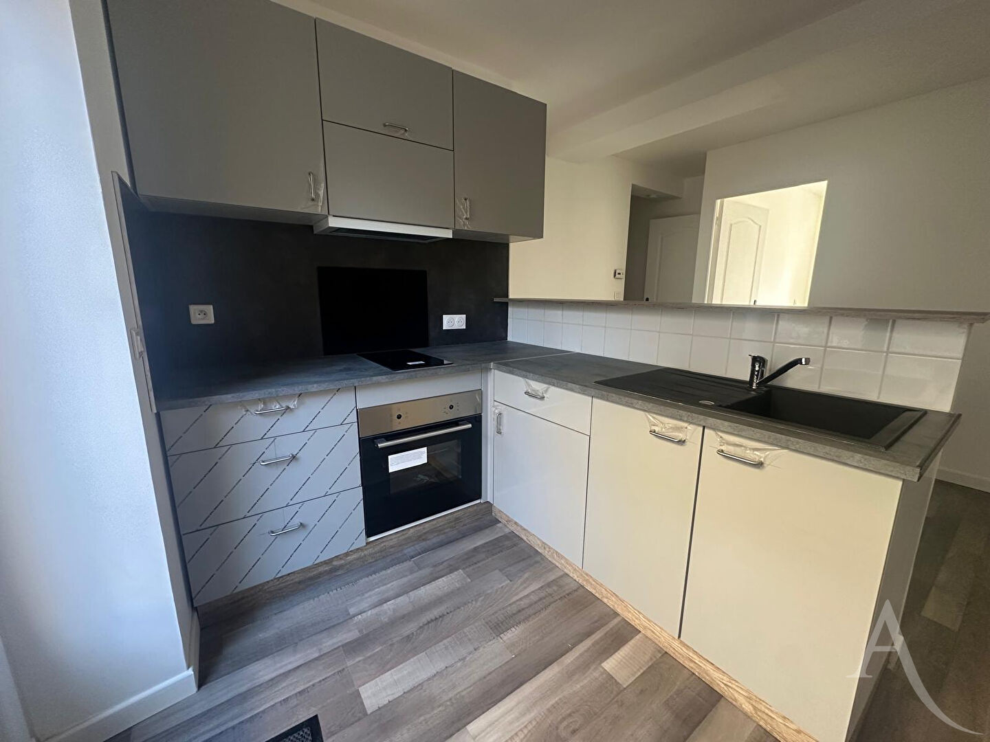 Appartement ROSNY SUR SEINE (78710) 2 pi&egrave;ces 29.00 m&sup2;