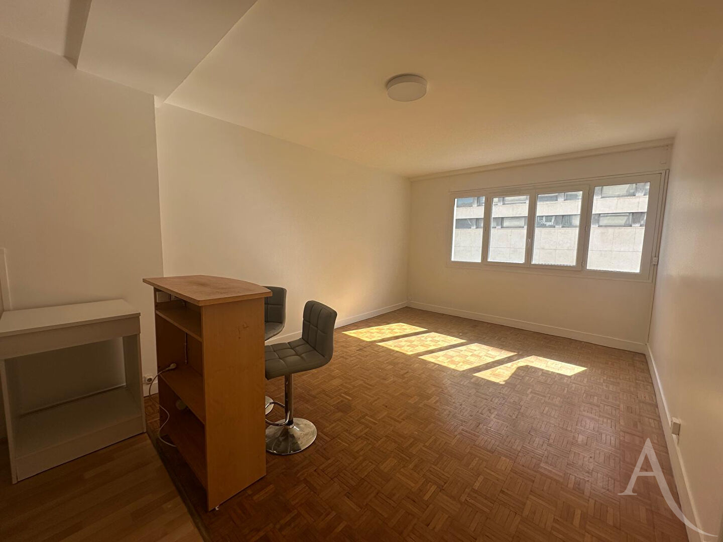 Mantes-la-Jolie (78) 720 € / mois cc Appartement 2 pièces , 1 chambre 41.58 m² Voir le bien