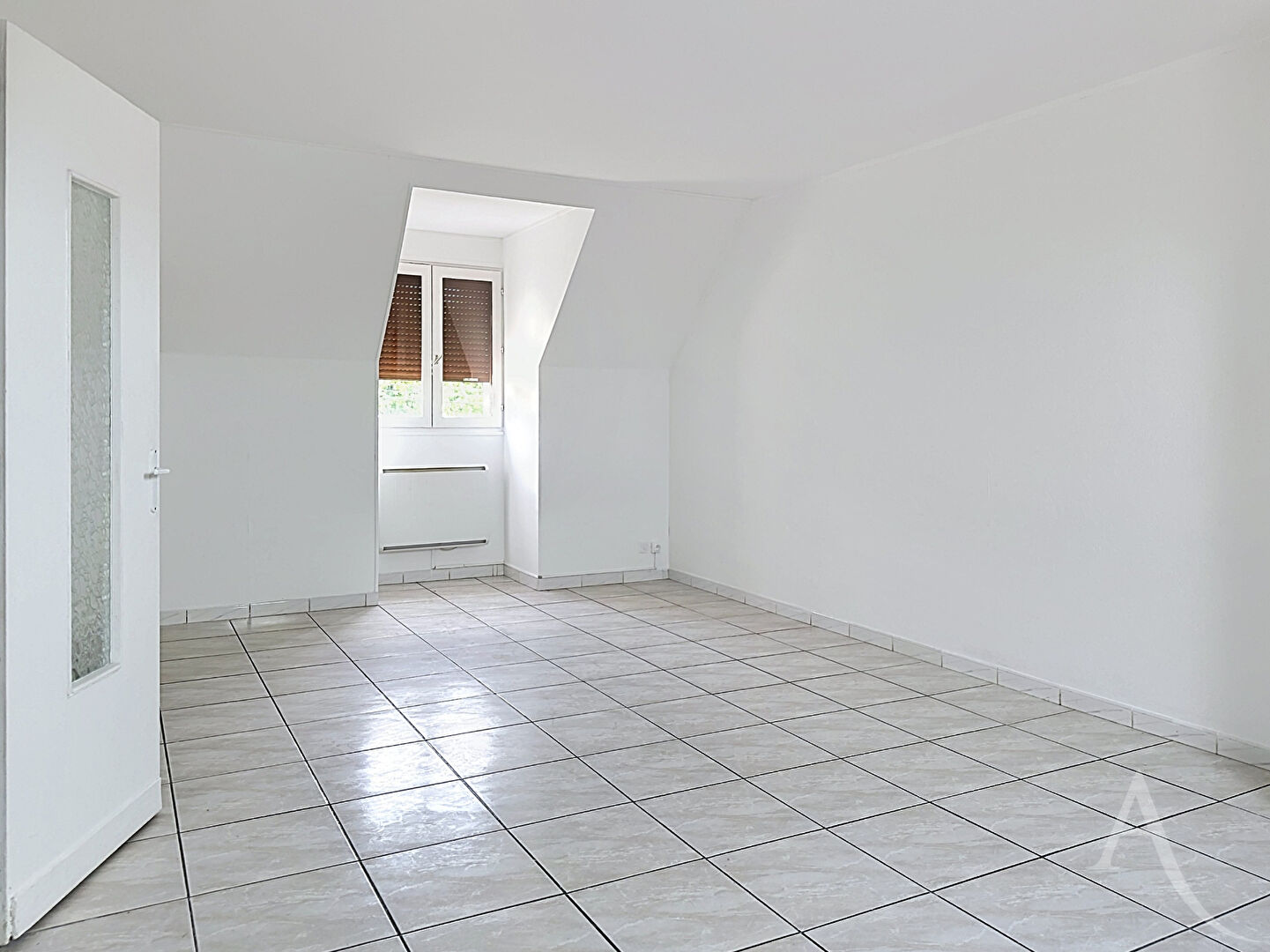 Appartement AUBERGENVILLE (78410) 2 pi&egrave;ces 48.39 m&sup2;